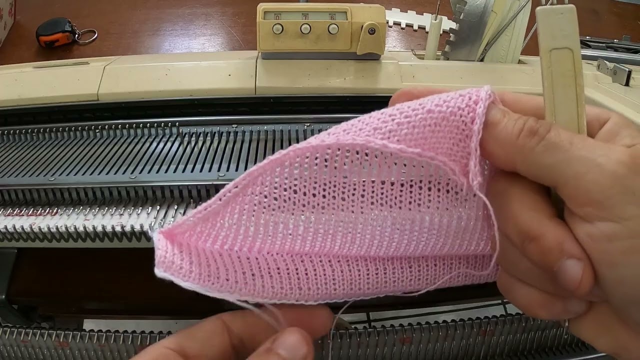 biquíni dupla face feito em máquina de tricô