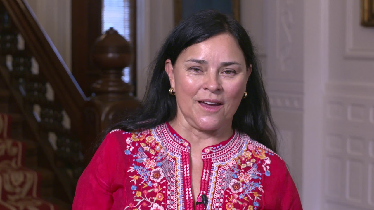 Diana Gabaldon on History For All the People YouTube