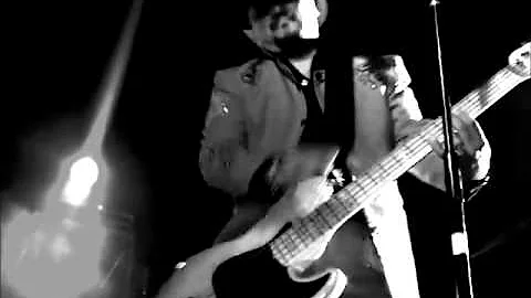 JODY VASQUEZ -BAJISTA DE POLO URIAS "EL POEMA"