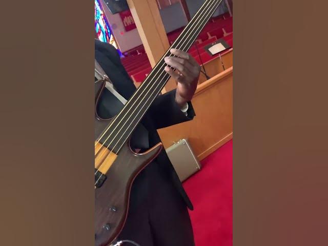 My dad letting loose on fretless for 23 seconds #bassguitar