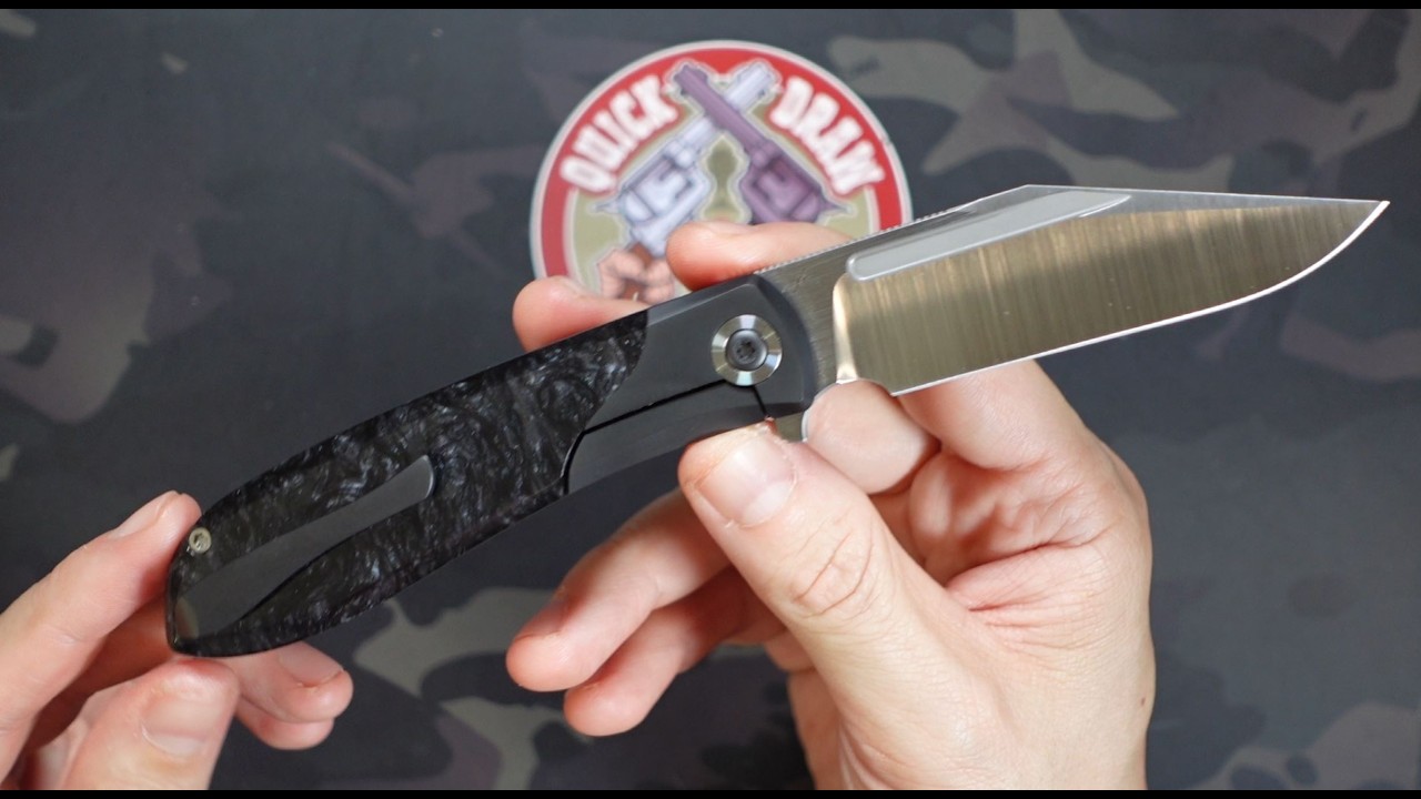 グール　タイガールチル Citizen Zenshin Super Titanium Men's Blue Dial Chronograph Watch