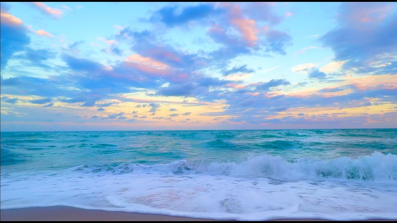 This Ocean Carries Peace in Every Wave 🌅💙