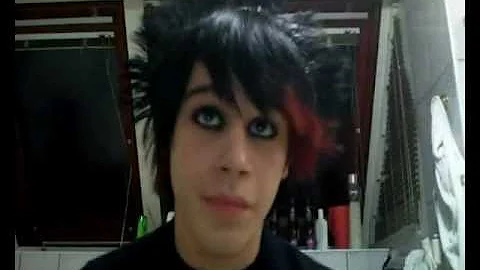 Beedy - Tutorial to Emo / Scene Hair Making and Ma...