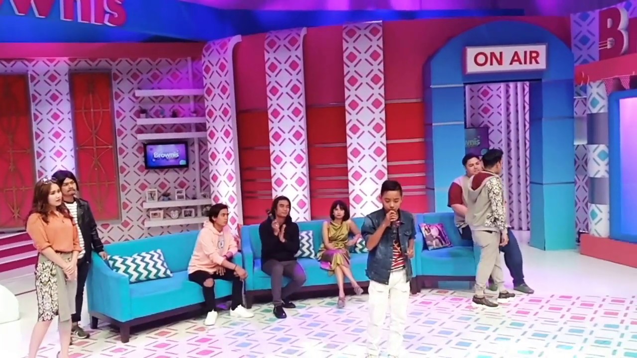 Betrand Peto Sahabat Kecil brownis