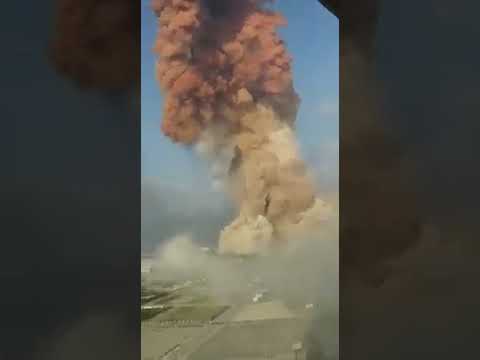 Beirut Blast - New angle recorded in the apartment so far :o.It's shocked!#4
