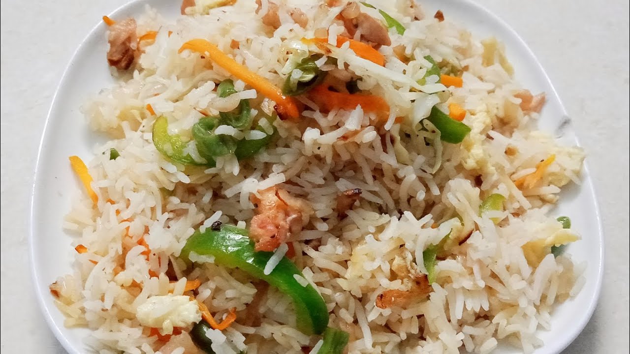 Restaurant style white fried rice || white chicken fried rice - YouTube