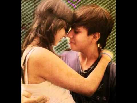 (A&A) UNA HISTORIA DIFERENTE - YouTube