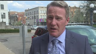 Senator tours local sheriff's office