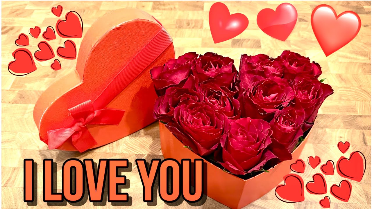 Idée cadeau Saint Valentin, fête des mères, anniversaire, la boîte en forme de cœur remplie de roses