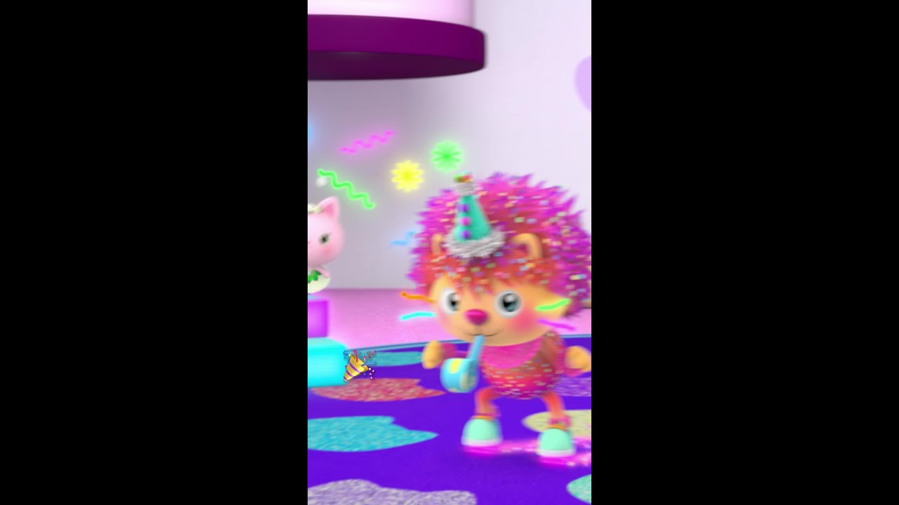 Meet Marty the Party Cat! 🎉😻 Gabby's Dollhouse