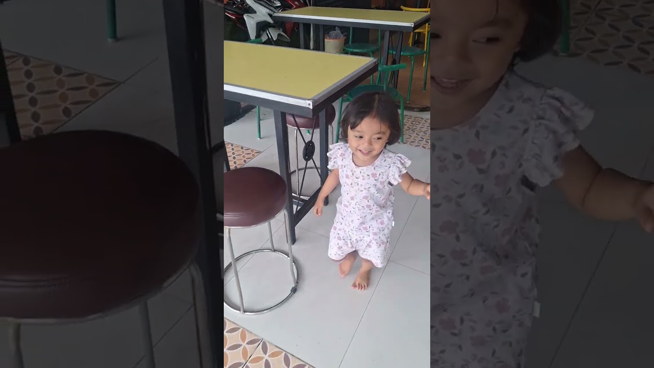 BOCIL KINAN BELI ES BUAH