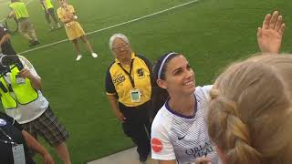 Alex Morgan Beautiful Moment With Fans