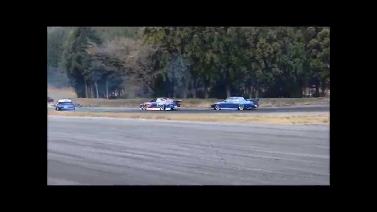 A BO MOON R32 skyline team drifting ☆ あ~ぼ~ムーン団体 ☆ - YouTube
