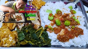 SARAPAN SEDERHANA MUKBANG SAMBELAN IKAN GORENG LALAPAN DAUN SINGKONG REBUS..