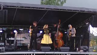 Betty Roots Talkingroove All Of Me