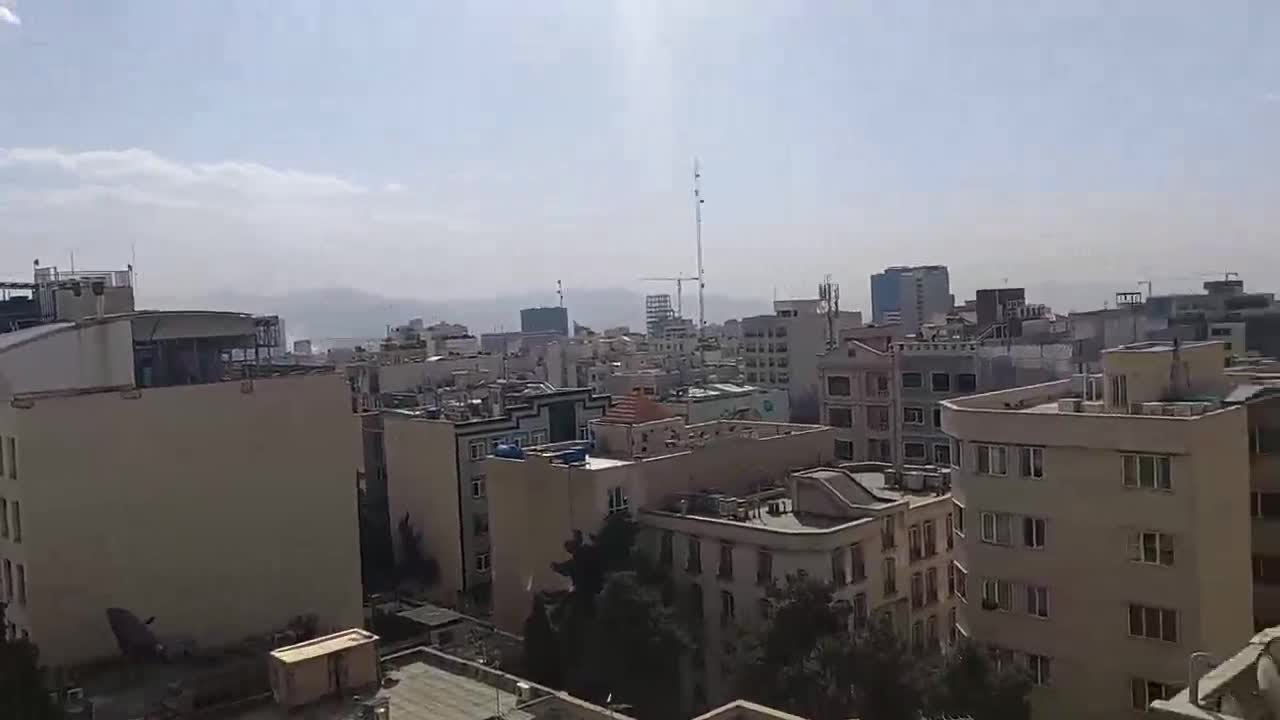 Explosions occur in the center of Tehran