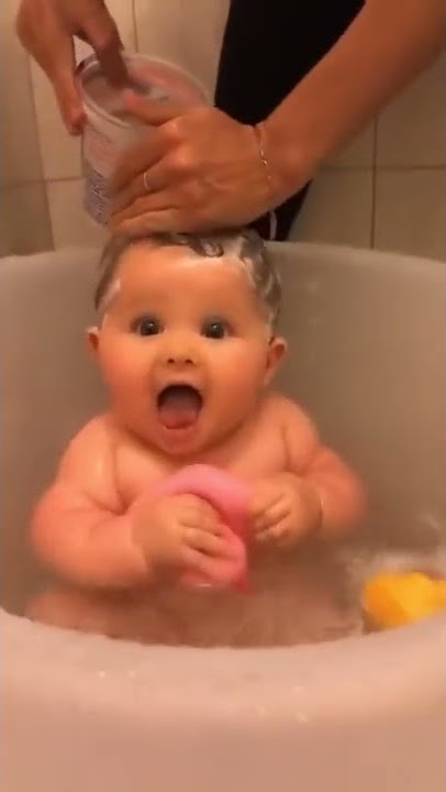 cute baby short #shortsyoutubeshort #trends #1ontrending #cutebaby #baby #sweetbaby #babyshort(5)