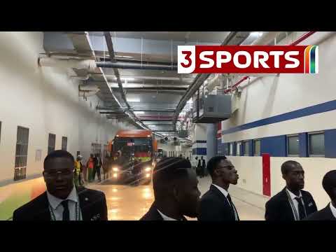 Drama after the game as Ghanaian players are forced to come out of bus and walked through mixed zone