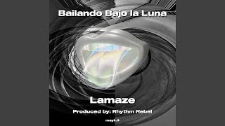 Bailando Bajo la Luna