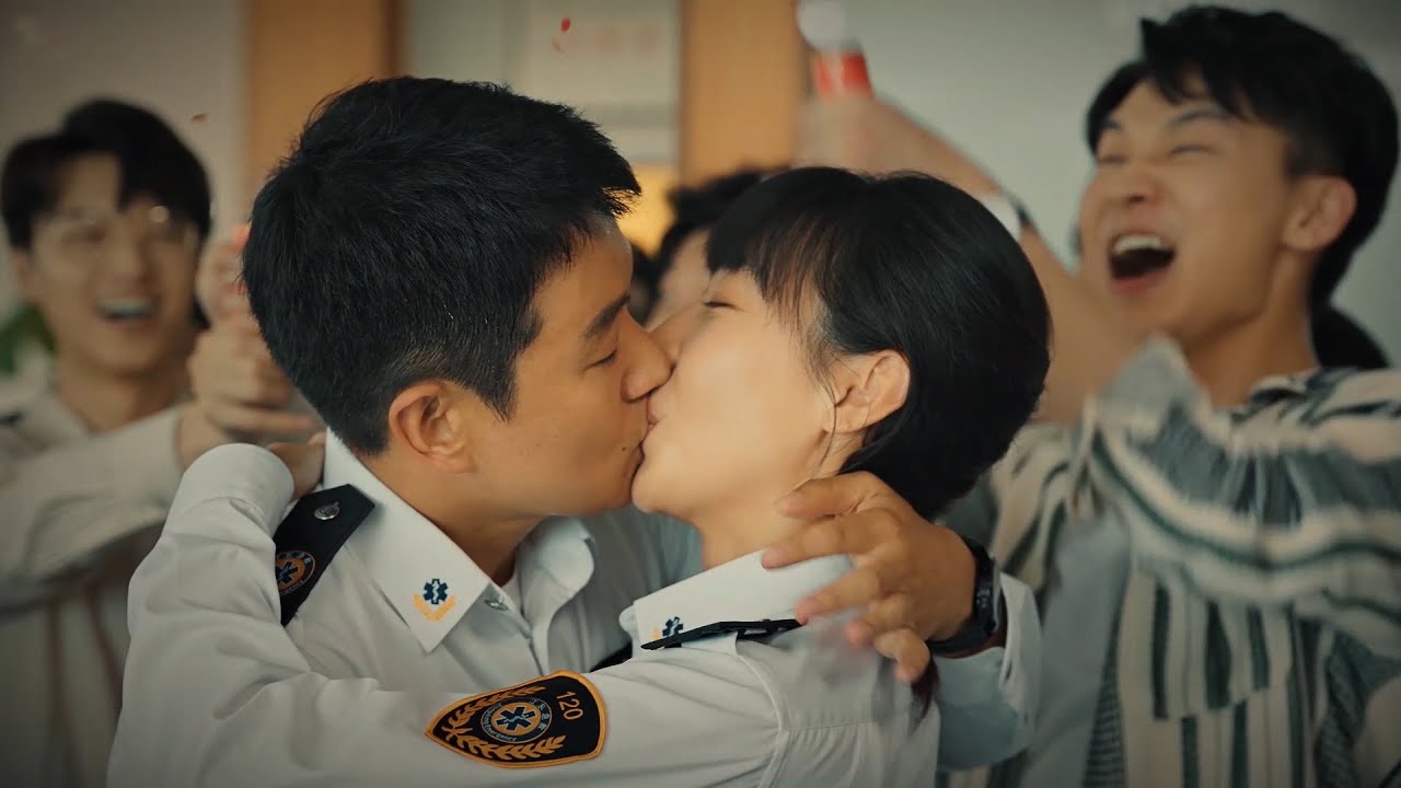 【最新電影】男醫生弄丟求婚戒指，誰知被女友撿到，驚喜來了
