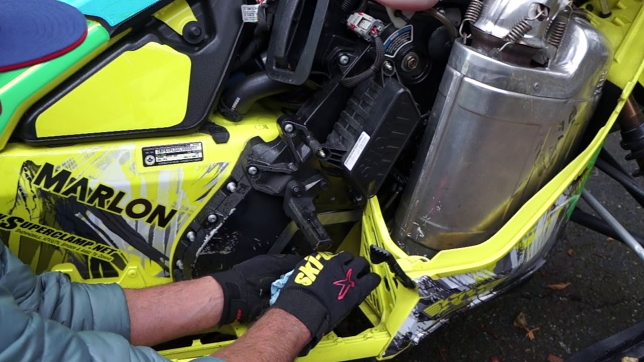 How do you change the oil on the SkiDoo G4 Chain Case? YouTube