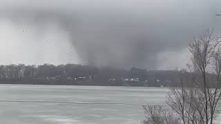 Massive tornado hits Union City, Michigan