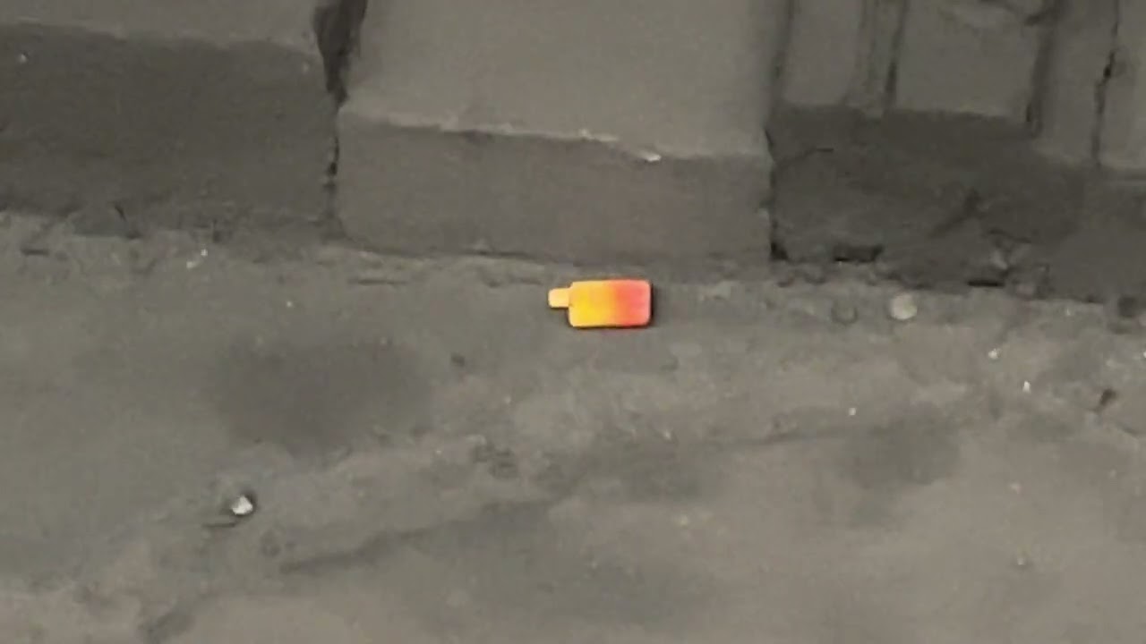 a video of a vape on nyc subway tracks 2