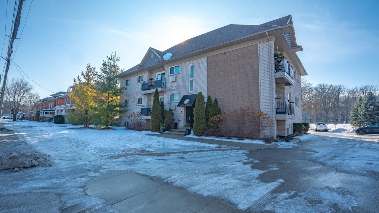 36 Willow St, Paris ON