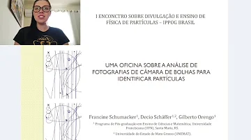 O que a câmara de bolhas permite observar?
