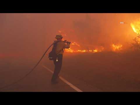 Hot, windy weather fuels Southern California wildfires