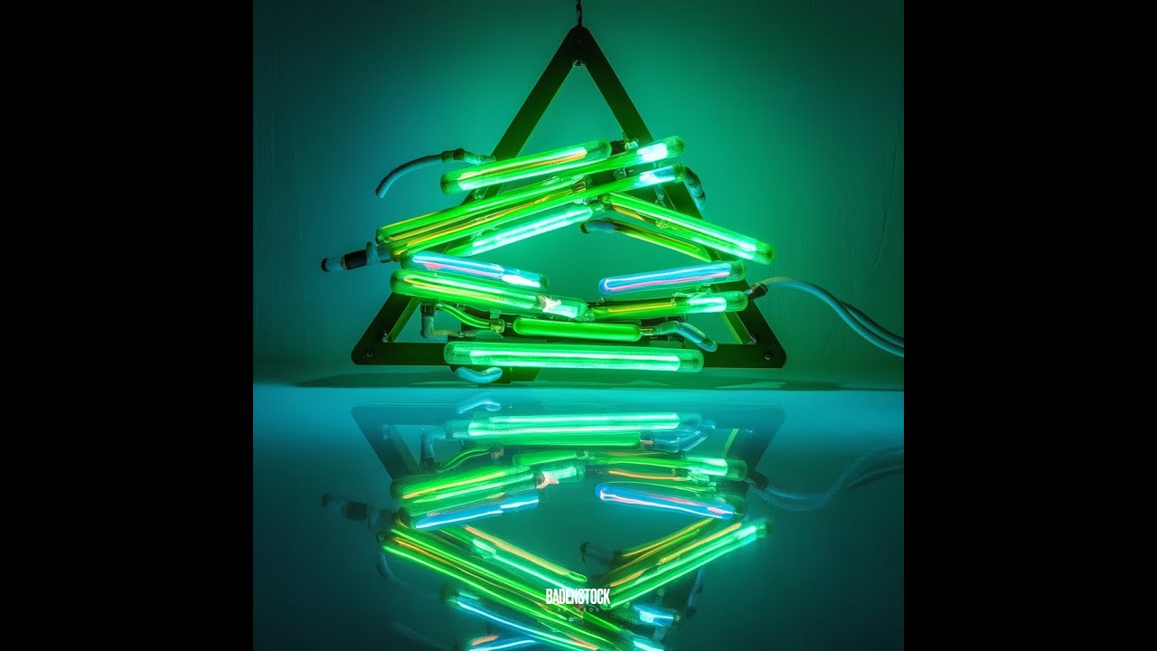 Moment Visualizer S productions, @pesukone - Split of a Moment (Visualizer) - YouTube