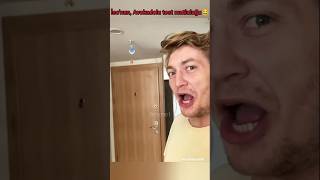 Taşacak Bu Deniz İsosu,Erdem Şanlının Avokadolu Tost Mutluluğu