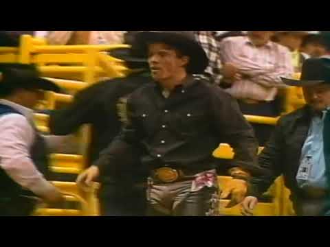 NFR 1990: Tuff Hedeman's Infamous Hang-up