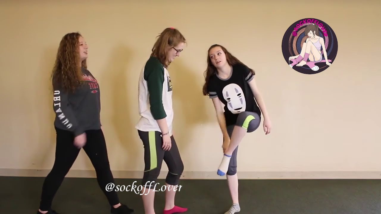 Yoga challenge 24 (socks off)