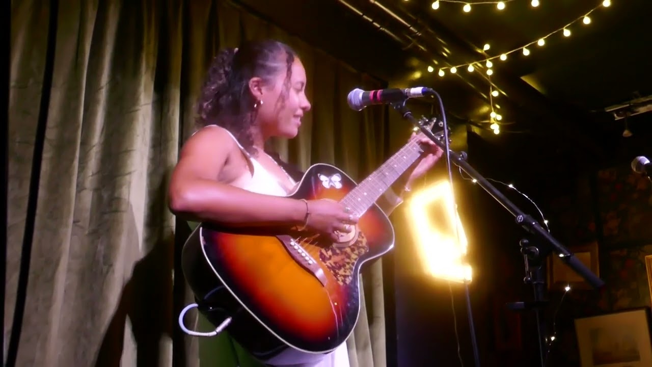 YouTube에서 1 - Mica Bernard - Open Spaces - LIVE at 21Soho Below - 12 - 08 - 26 보기 YouTube에서 1 - Mica Bernard - Open Spaces - LIVE at 21Soho Below - 12 - 08 - 26 보기