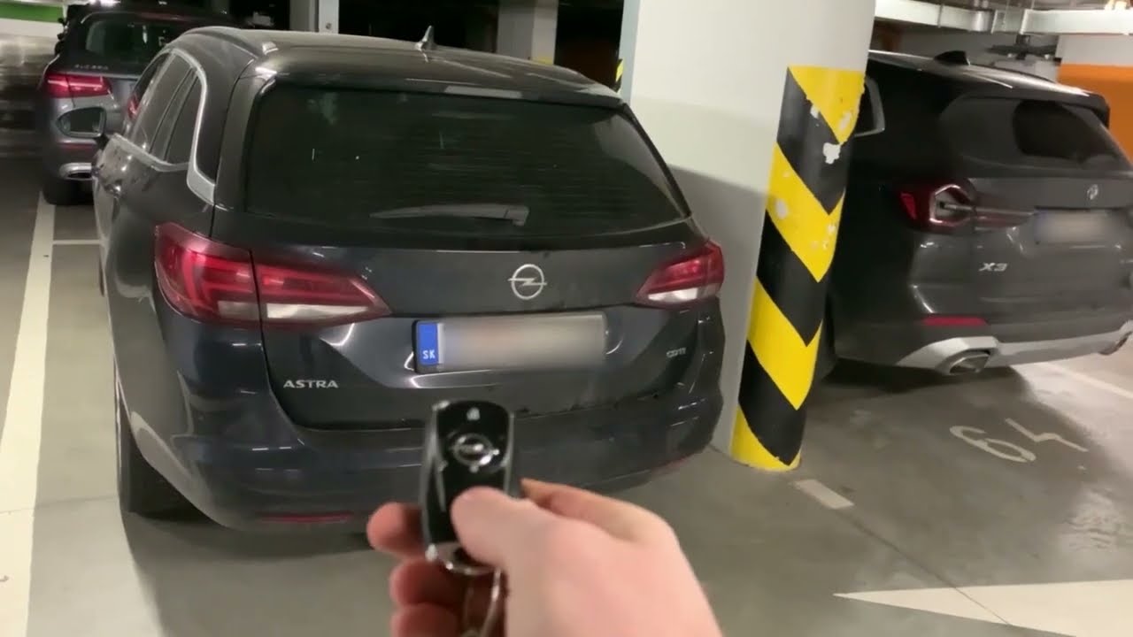 Opel Astra K fifth electric door repaired