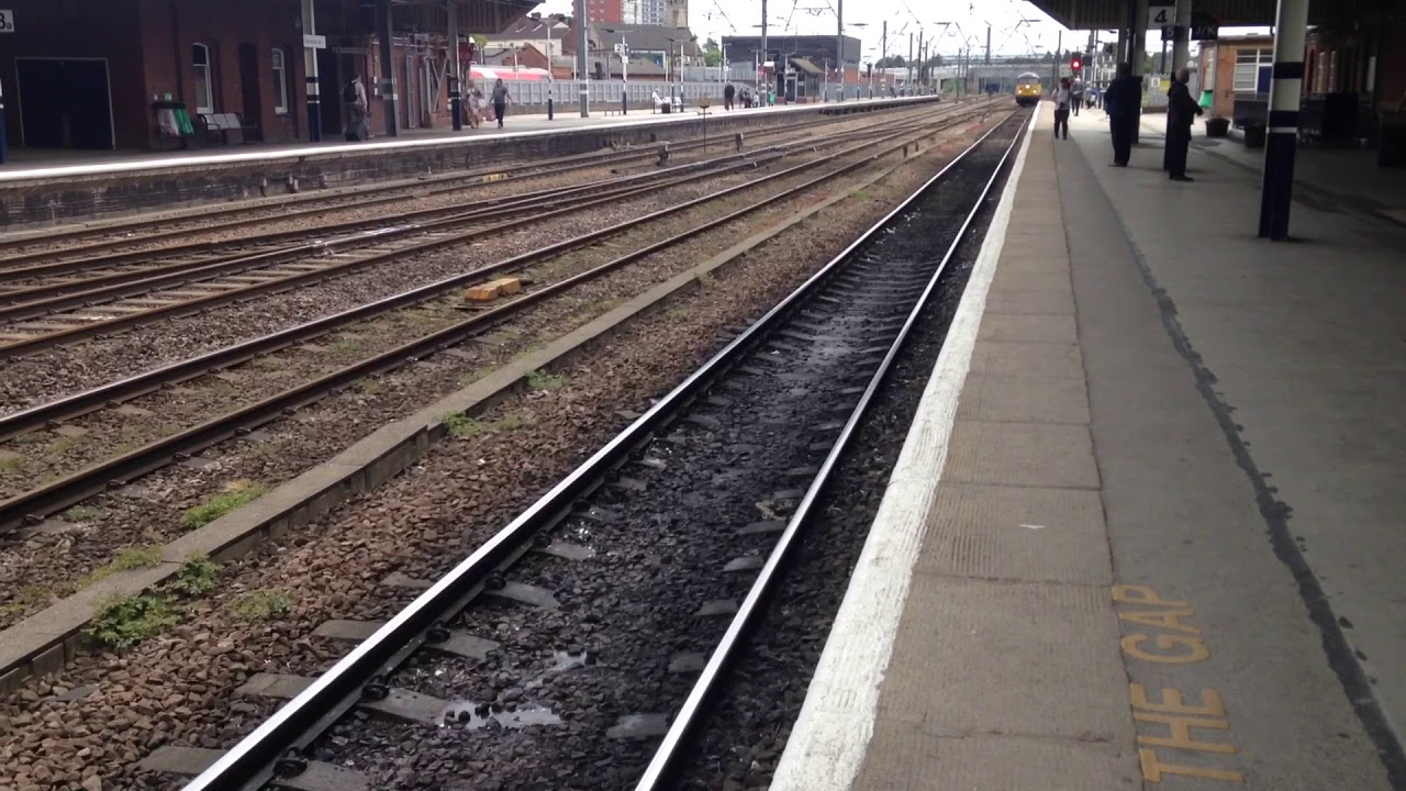 56049 Colas Rail Freight come to Stop at Doncaster railway station
