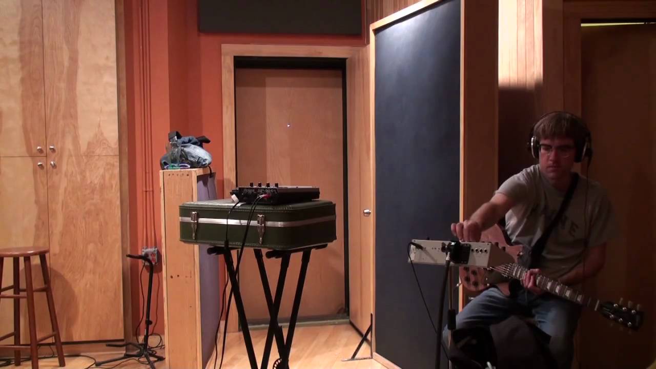 A Sunny Day in Glasgow performs Nitetime Rainbows at Radio K