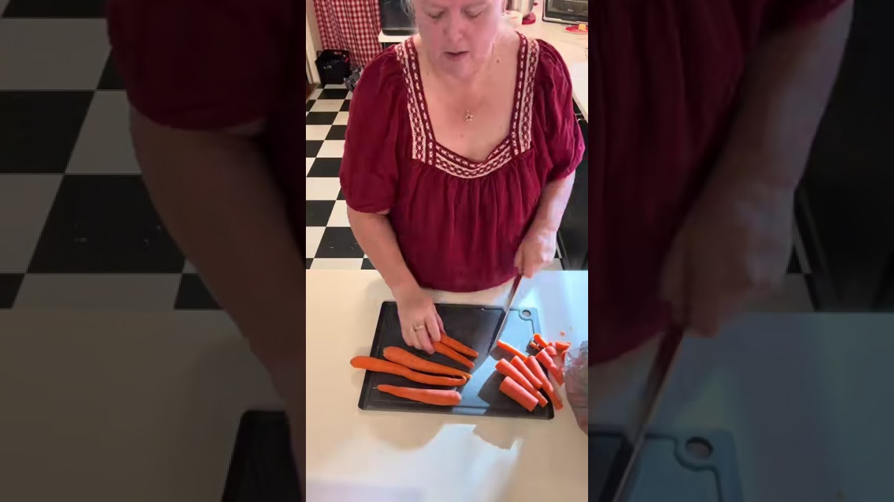 SUNDAY LUNCH: pot roast &fixins with an Apple Berry Crumble for dessert