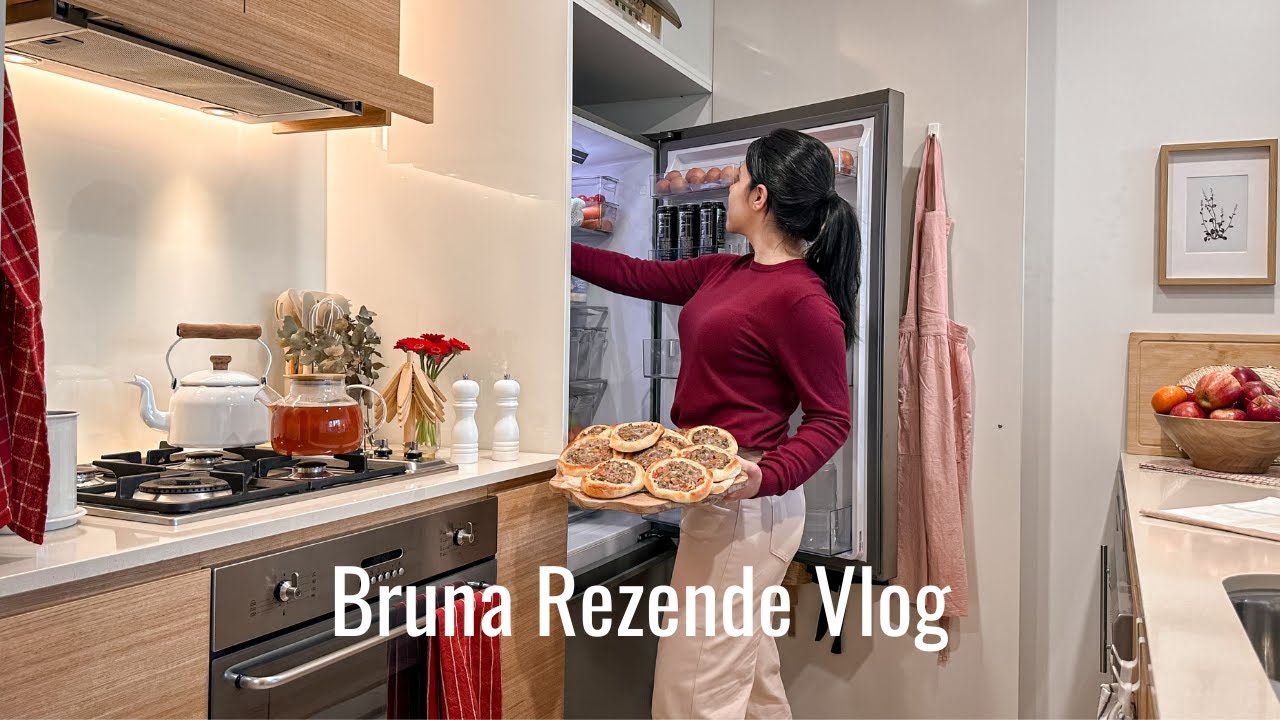 Acordo às 4 da manhã p/ fazer lancheira do marido, assar esfiha aberta e limpar a lava-louças VLOG