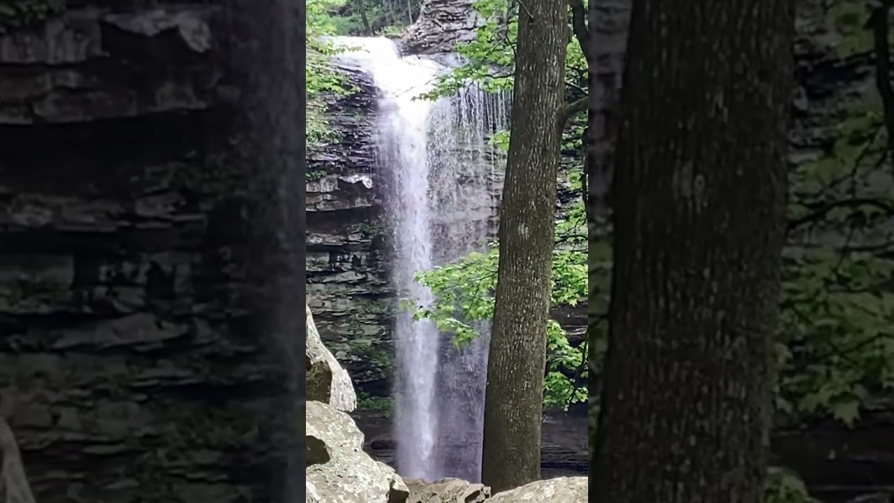 GORGEOUS Waterfall in Arkansas 