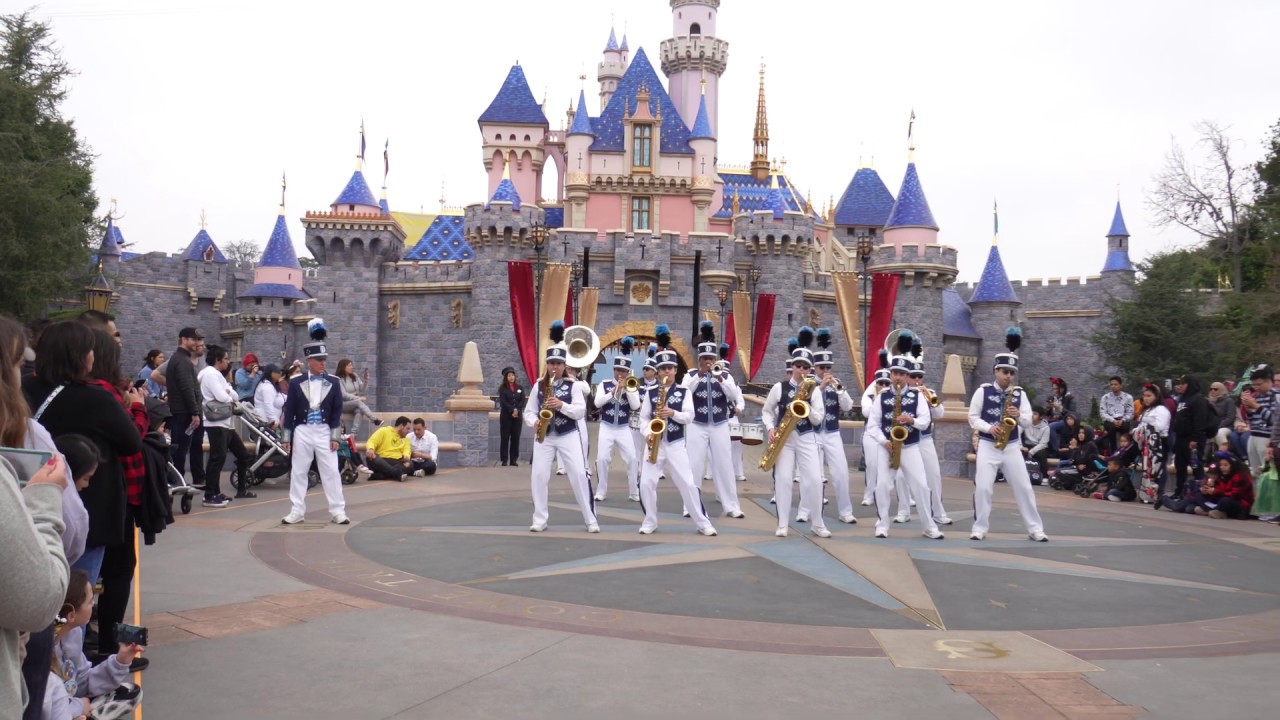 Kurt Curtis & The Disneyland Band, 1-26-20, Castle & March Down Main Street with Disney Characters.
