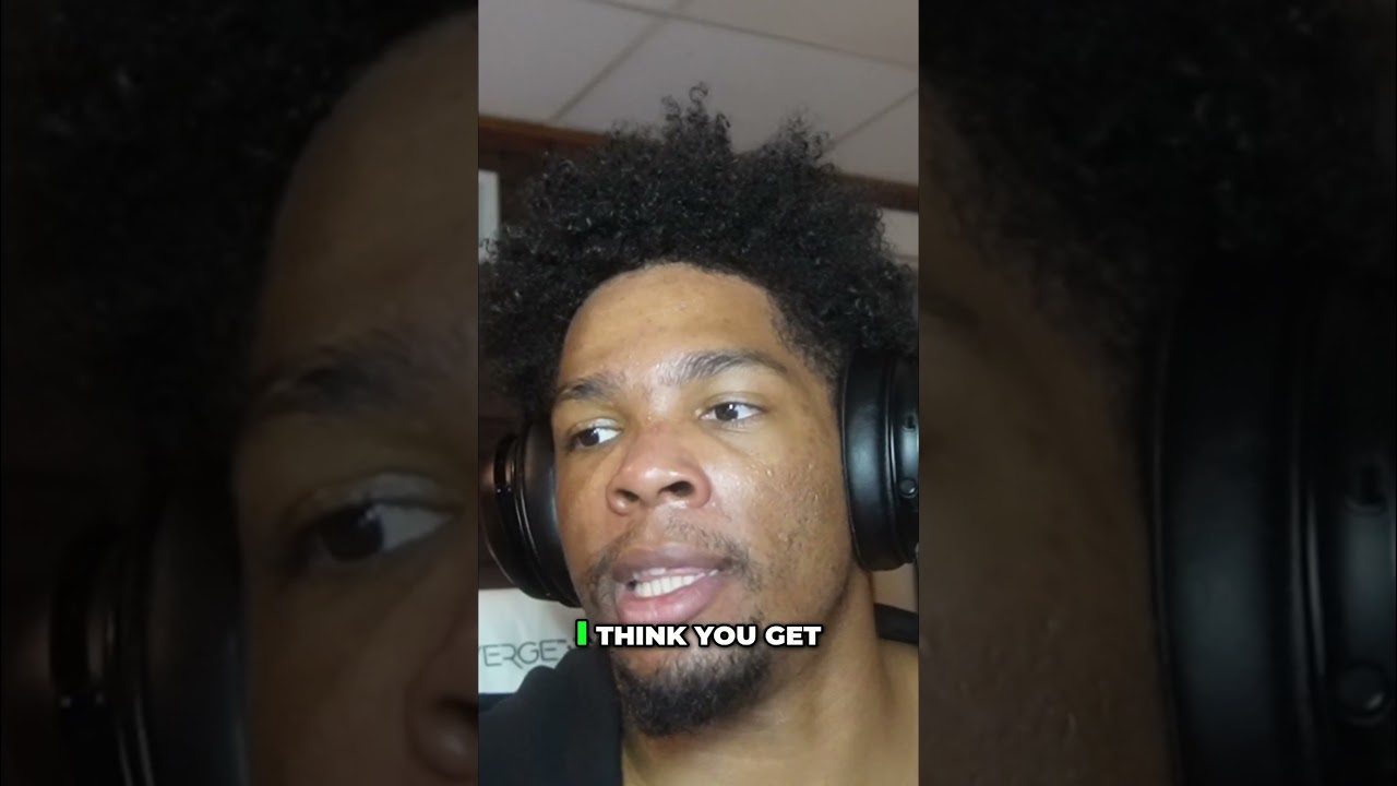 В интернете обрушился поток негативных отзывов, владелец спортзала отреагировал.