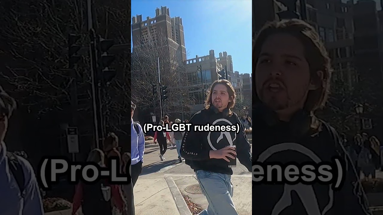 Сторонники ЛГБТ выступают против молитвы