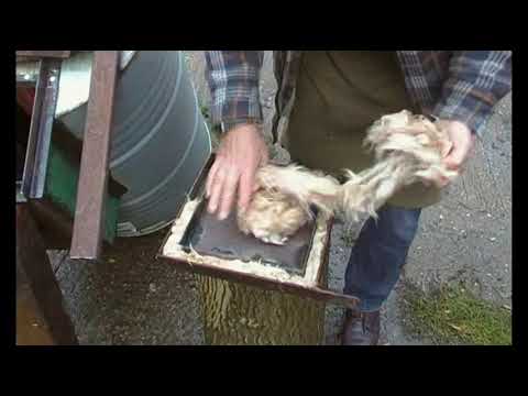 Making a charcoal retort from bits found in the woods: part two. - YouTube