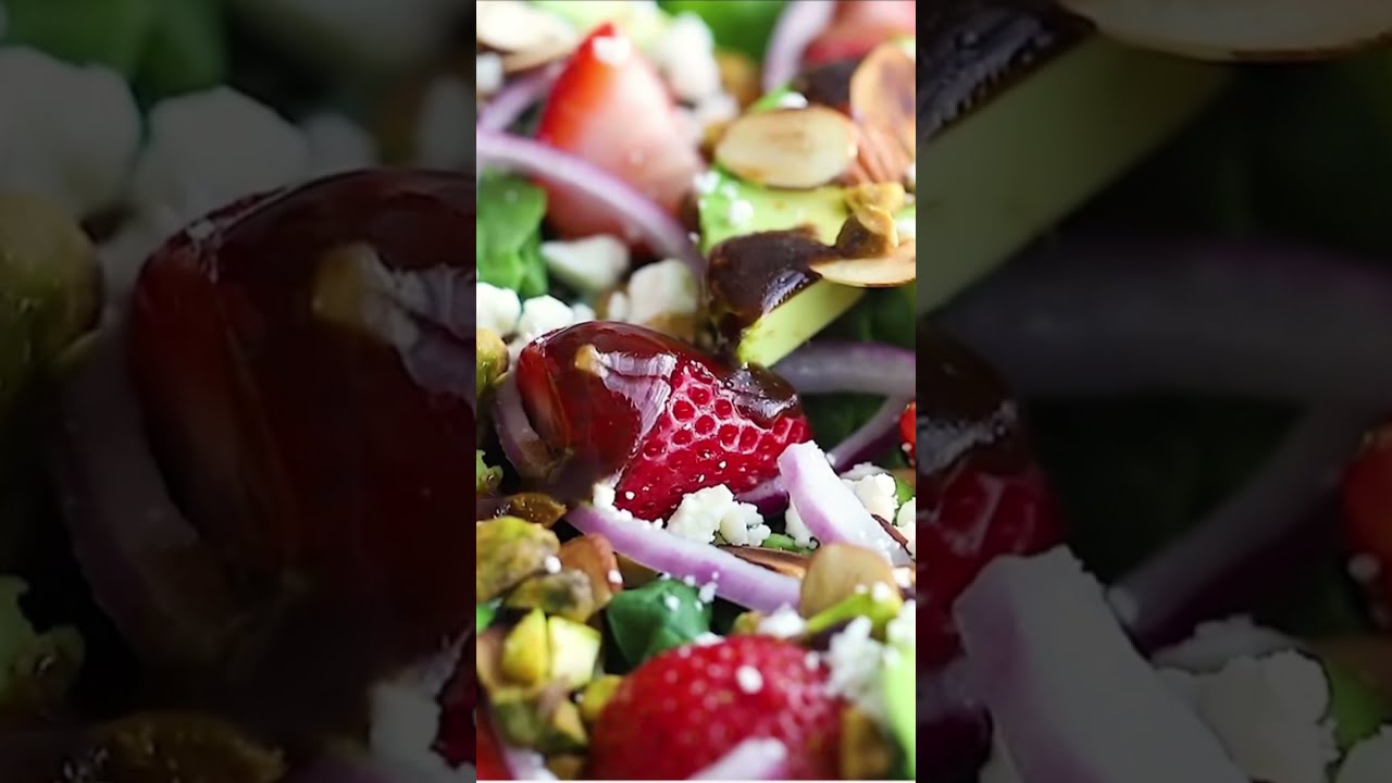 Avocado strawberry spinach salad | 