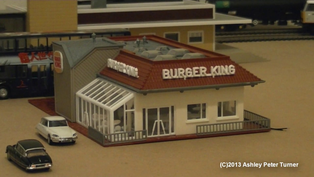 Vollmer 3632 HO Scale Burger King Model Building Kit 
