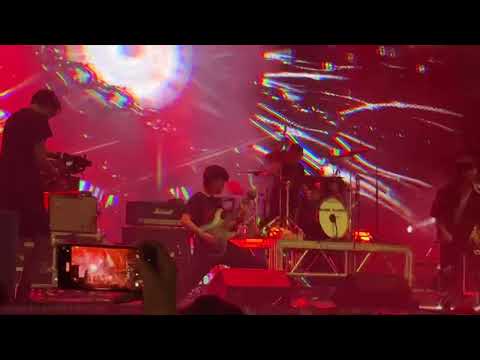 1% - Paper Planes Live Rock Alarm 2025
