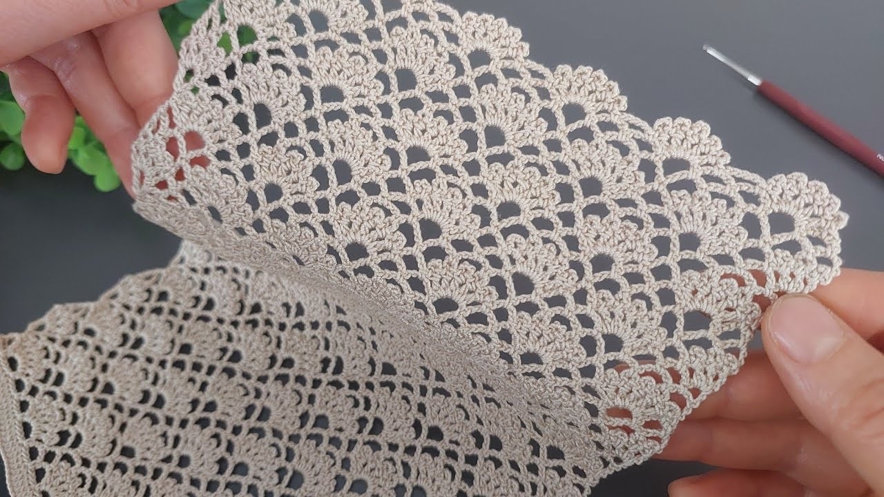 Beautiful Crochet Lace Pattern Tutorial 🧶 Easy Elegant Tablecloth & Doily Design
