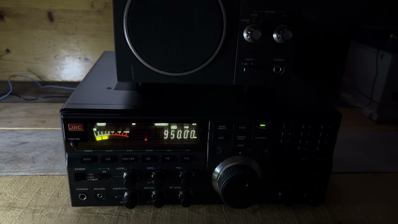 KJR 950 kHz booms into Northern Finland from 6830 km away